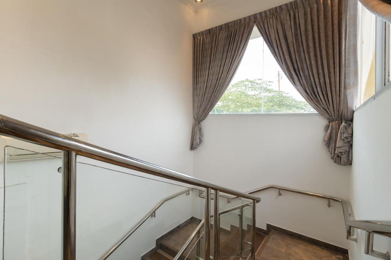 Sans Hotel Beauty Palembang Luaran gambar
