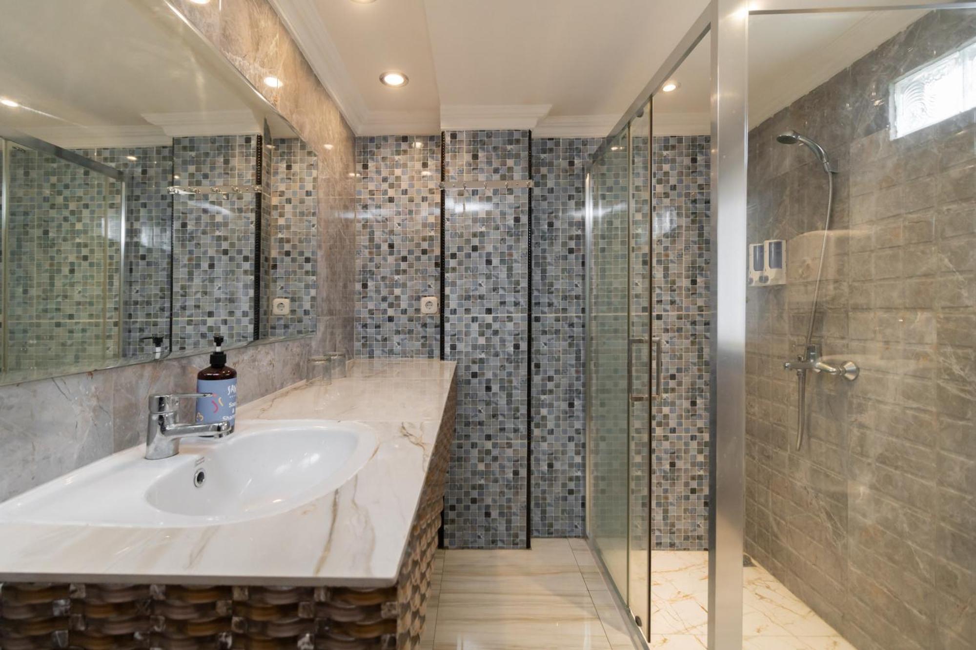 Sans Hotel Beauty Palembang Luaran gambar